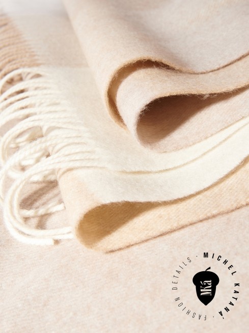FEROE-BEIGE, длиный ШАРФ из мягчайшей шерсти MERINOS из пряжи средней тяжести, коллекционная линия CONFRONTATION (Собственный Взгляд) FTQ.W220_5100301.15/BE